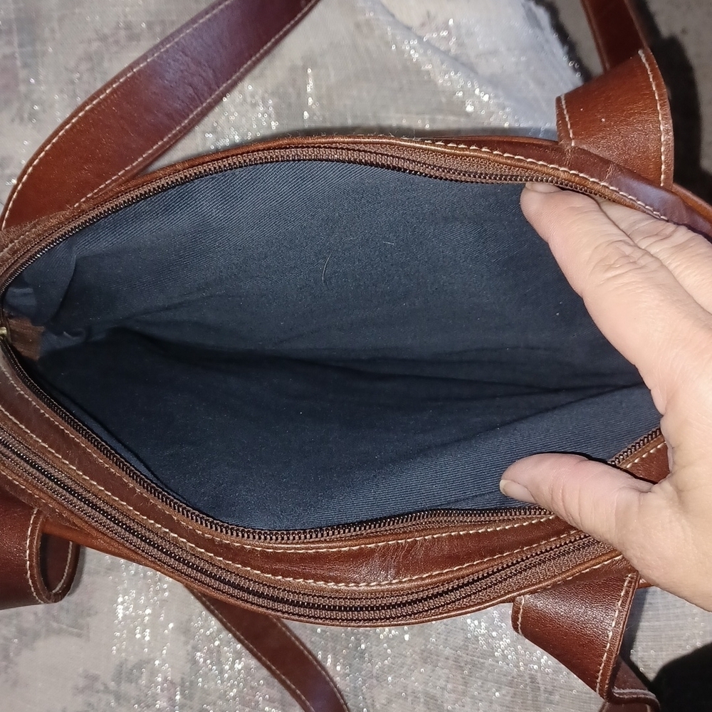 Tignanello navy and tan leather purse, 11" x8"x3", very clean - Picture 3 of 8